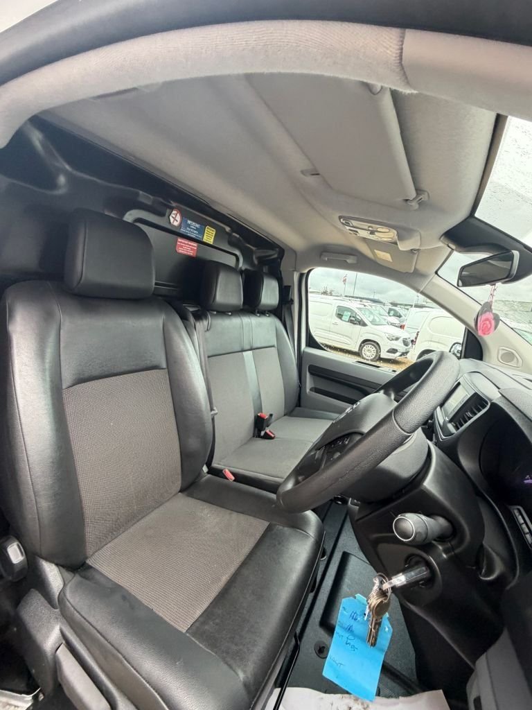 Used Vauxhall Vivaro 2019 for sale - 77953276: Photo 47