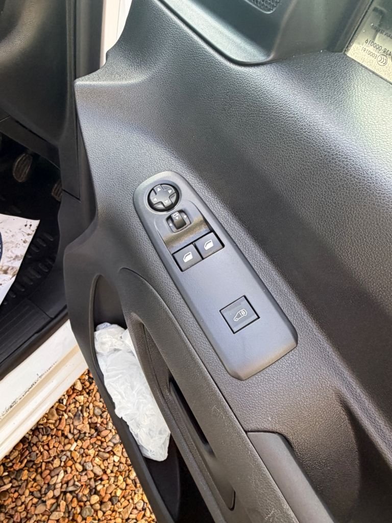 Used Vauxhall Combo 2023 for sale - 77437250: Photo 15