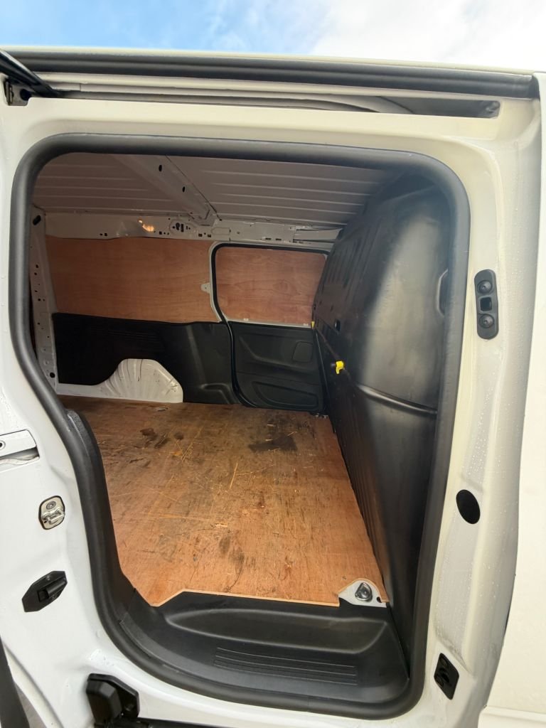 Used Vauxhall Combo 2023 for sale - 77437250: Photo 18