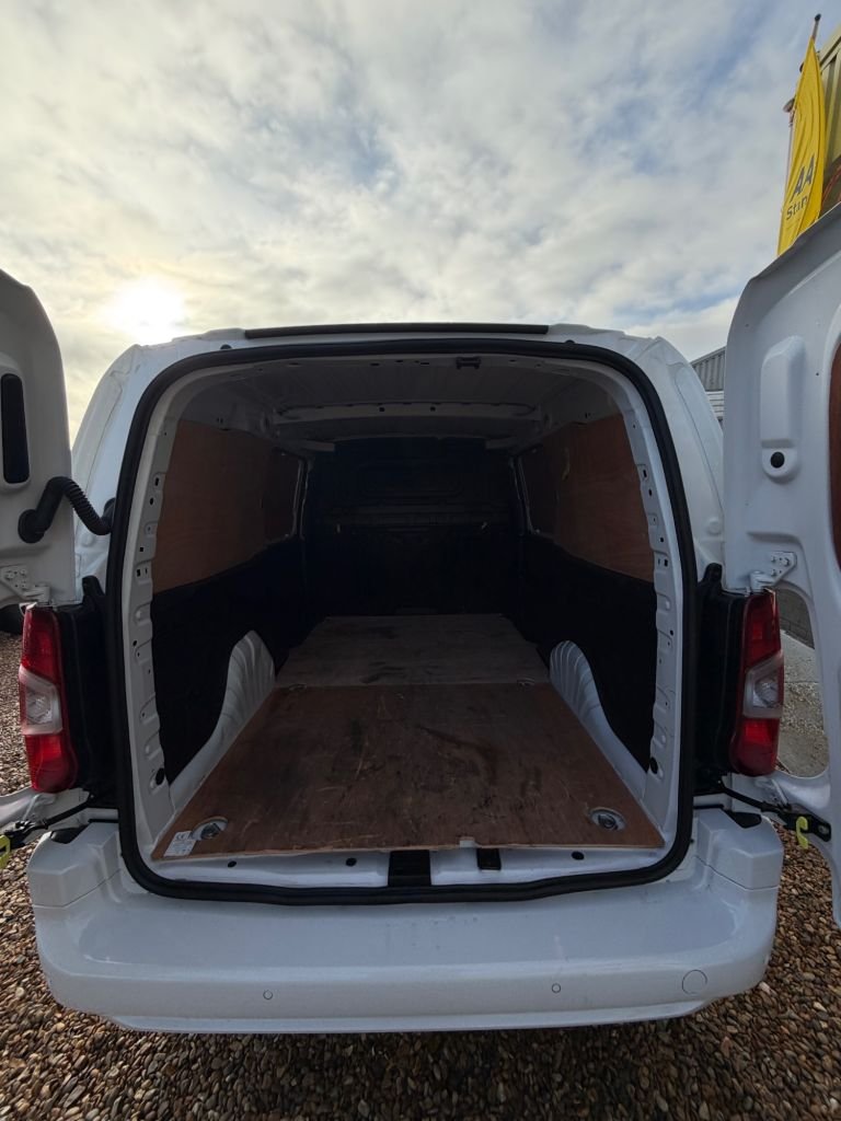 Used Vauxhall Combo 2023 for sale - 77437250: Photo 19