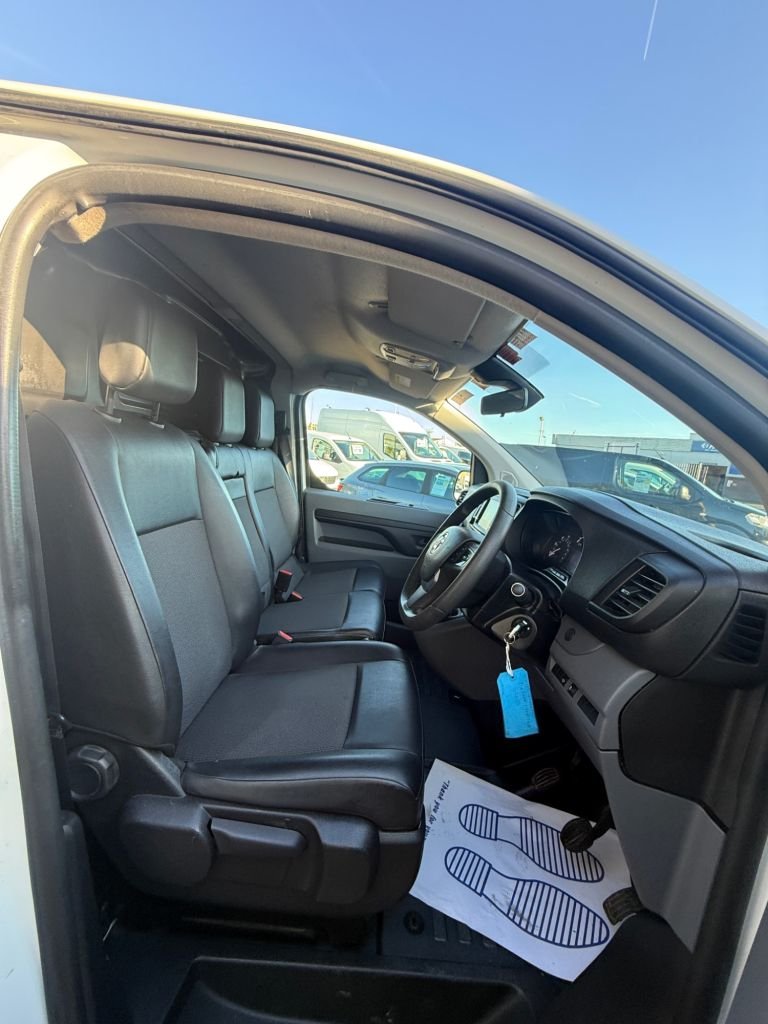 Used Vauxhall Vivaro 2020 for sale - 76642475: Photo 13