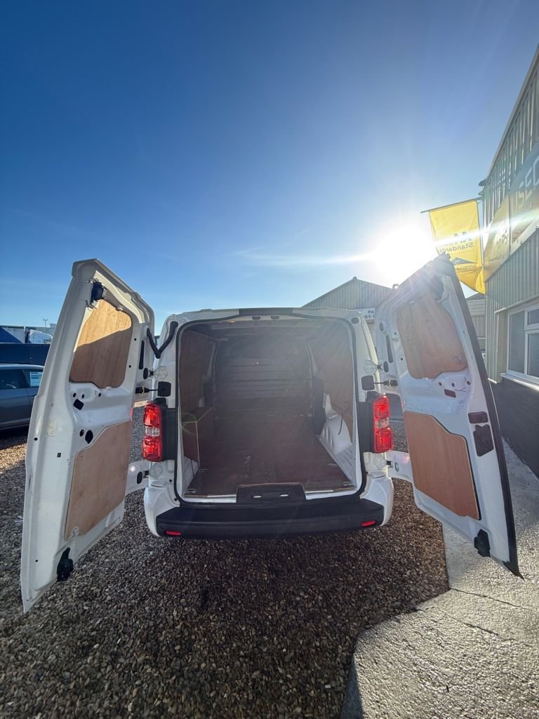 Used Vauxhall Vivaro 2020 for sale - 76642475: Photo 19