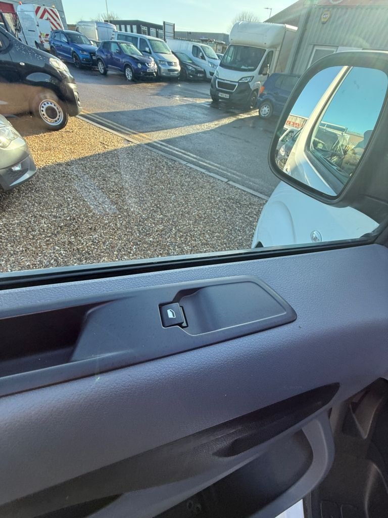 Used Vauxhall Vivaro 2020 for sale - 76642475: Photo 29