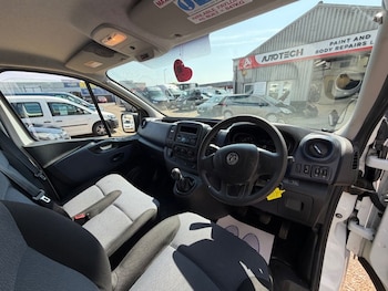 Used Vauxhall Vivaro 2018 for sale - 78315610: Photo