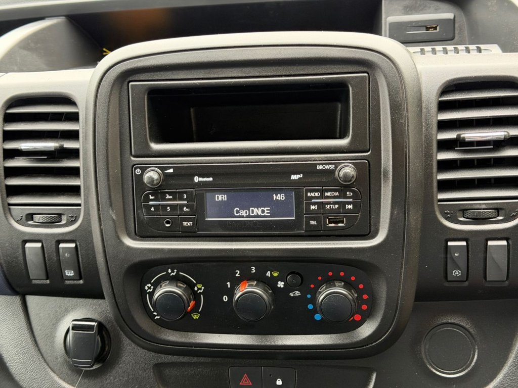 Used Vauxhall Vivaro 2017 for sale - 77464145: Photo 27