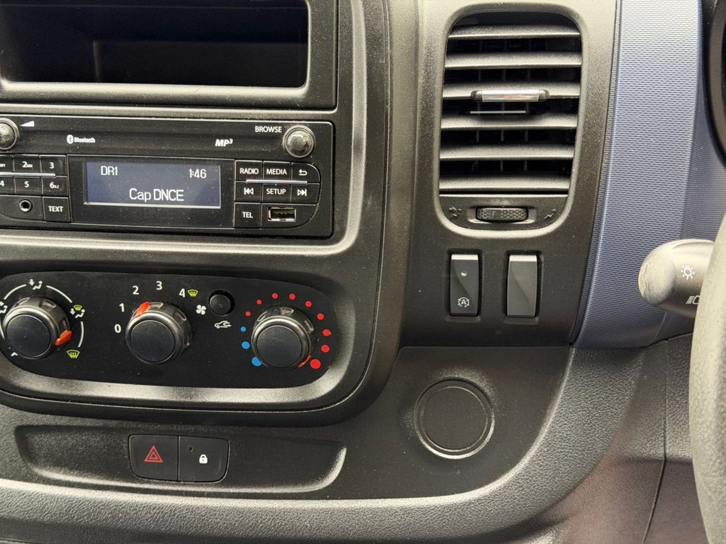 Used Vauxhall Vivaro 2017 for sale - 77464145: Photo 31