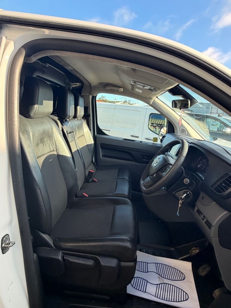 Used Vauxhall Vivaro 2020 for sale - 77122241: Photo 15