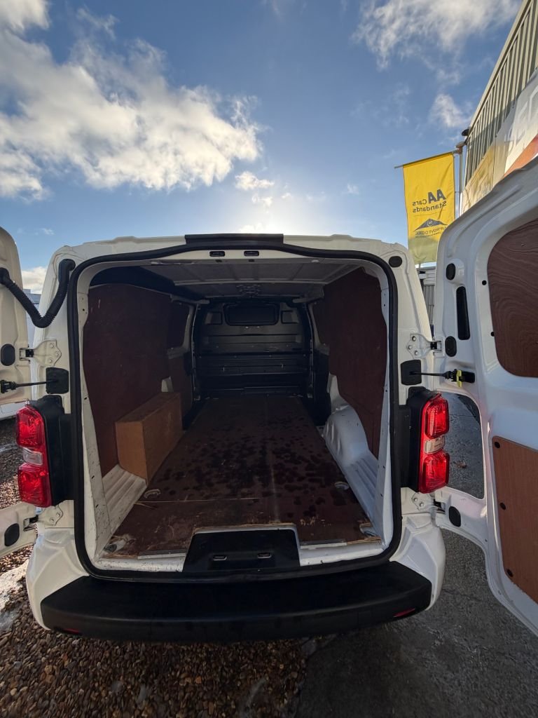 Used Vauxhall Vivaro 2020 for sale - 77122241: Photo 17