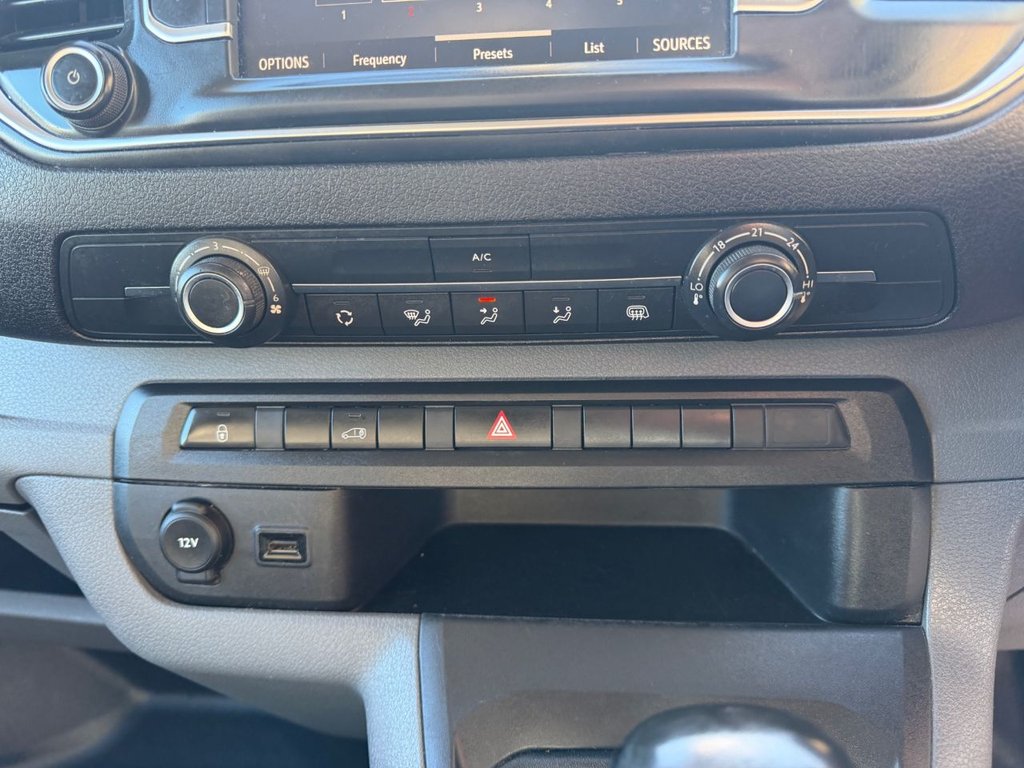 Used Vauxhall Vivaro 2020 for sale - 77122241: Photo 35