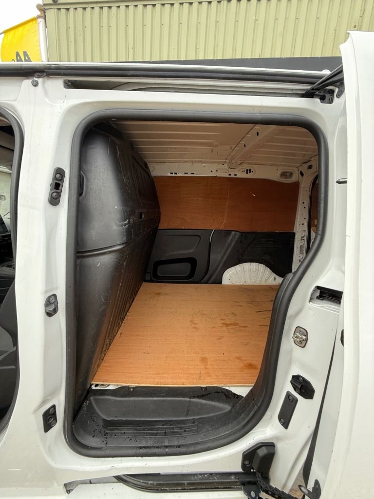 Used Vauxhall Combo 2020 for sale - 75397061: Photo 26