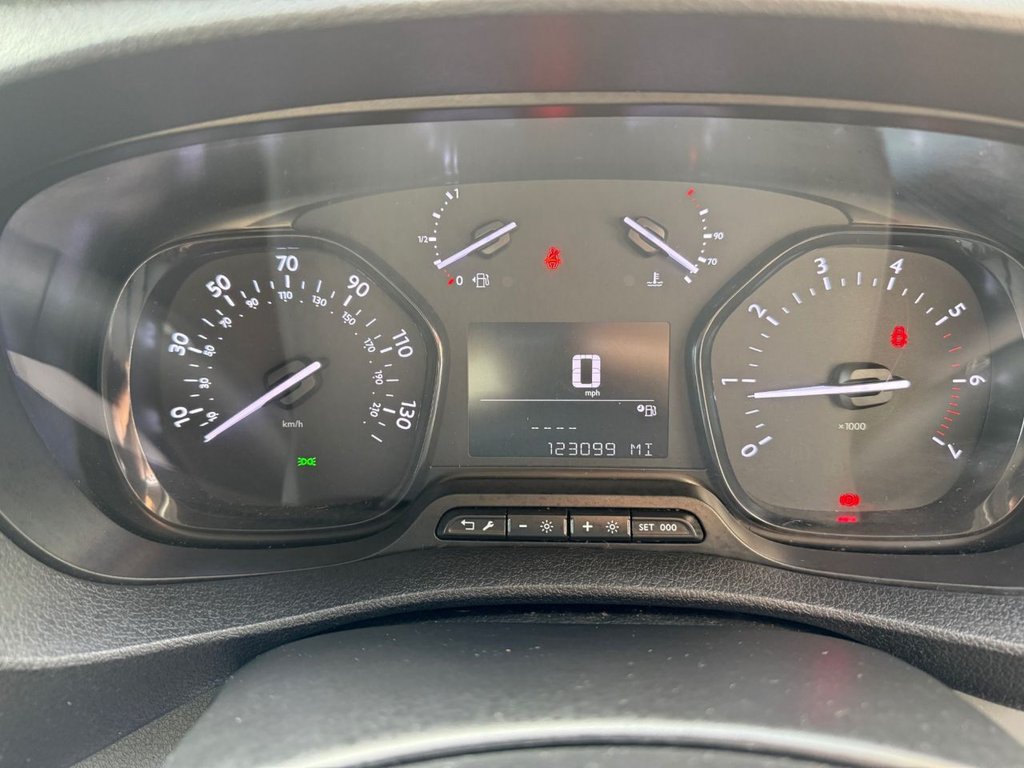 Used Citroen Dispatch 2021 for sale - 76654631: Photo 28