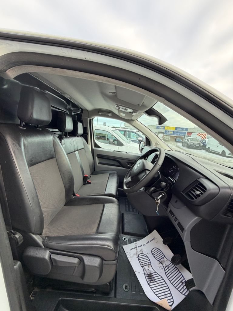 Used Vauxhall Vivaro 2021 for sale - 77122275: Photo 12