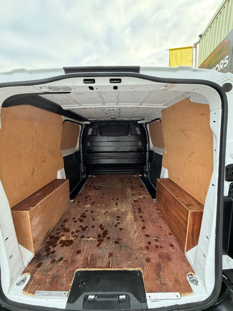 Used Vauxhall Vivaro 2021 for sale - 77122275: Photo 17