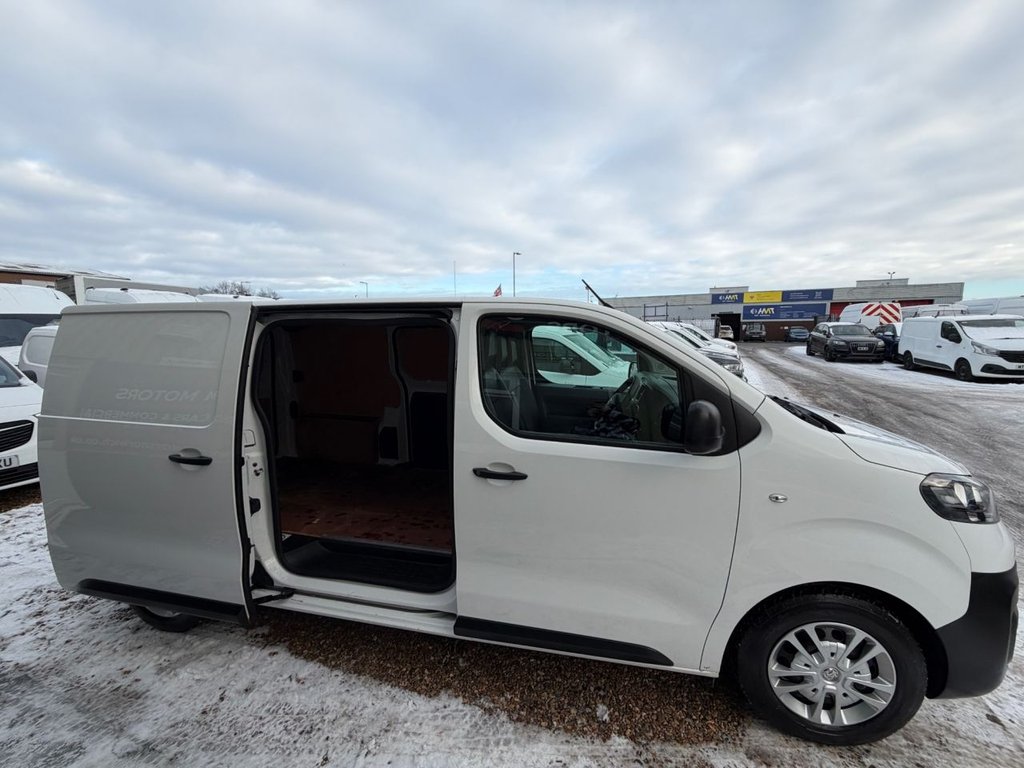 Used Vauxhall Vivaro 2021 for sale - 77122275: Photo 19