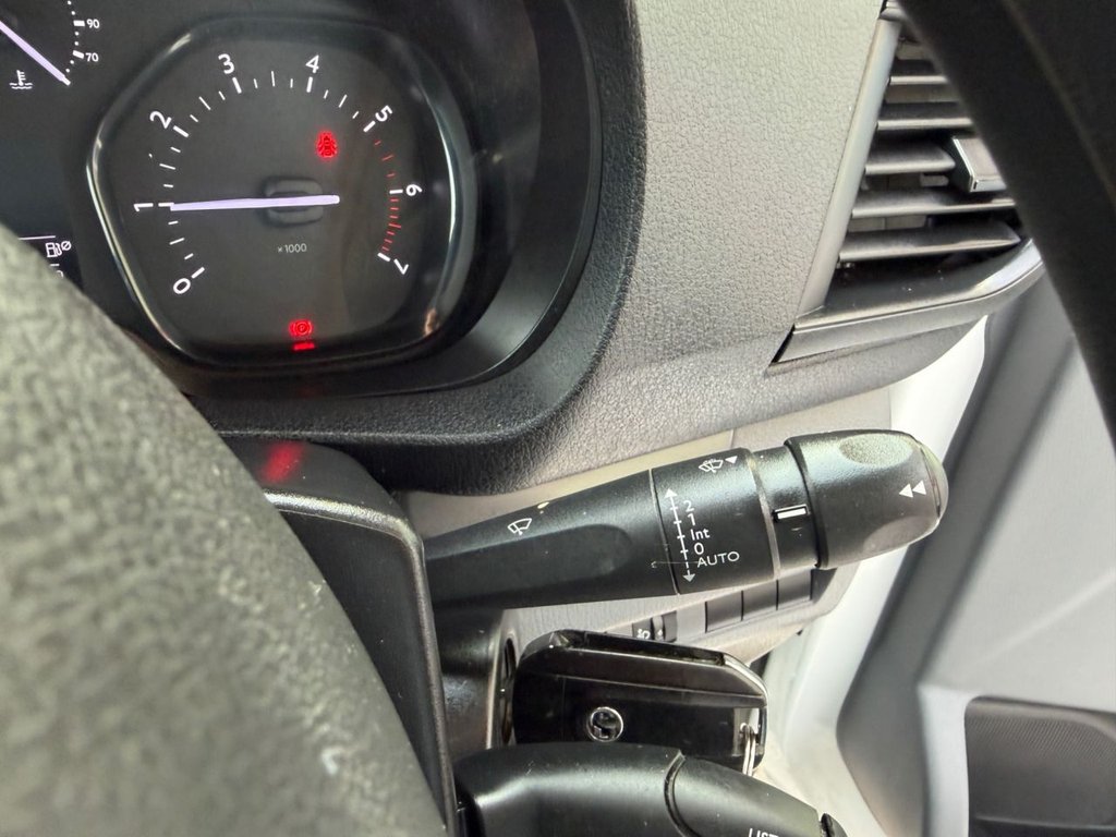 Used Vauxhall Vivaro 2021 for sale - 77122275: Photo 29