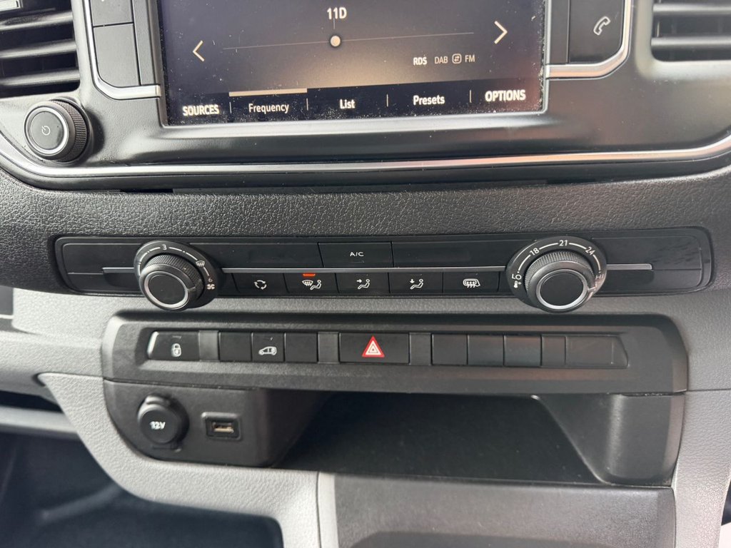 Used Vauxhall Vivaro 2021 for sale - 77122275: Photo 32