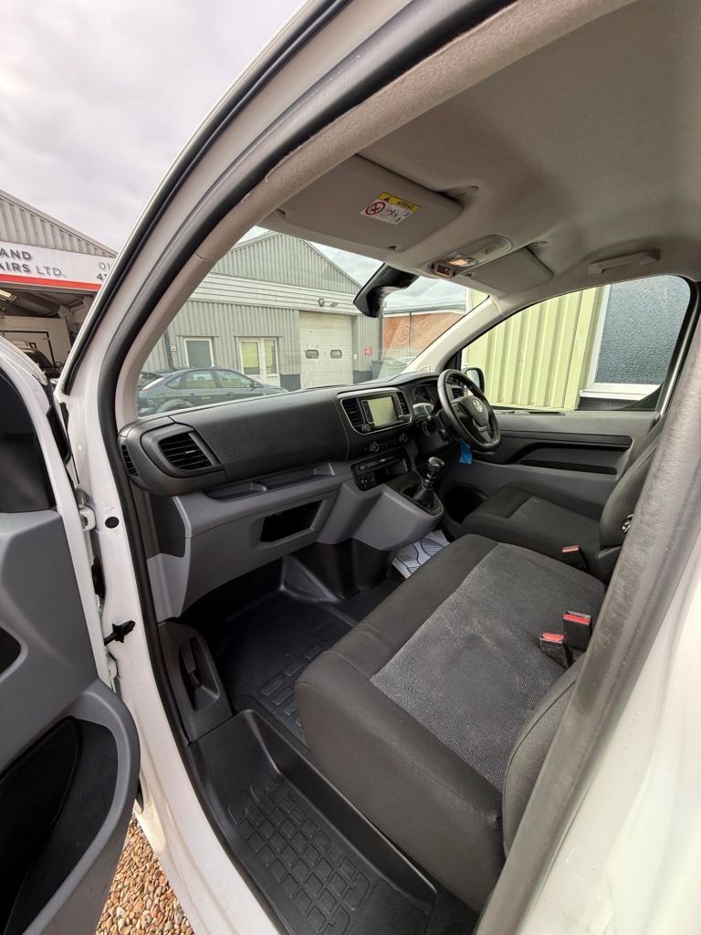 Used Vauxhall Vivaro 2022 for sale - 76323381: Photo 25