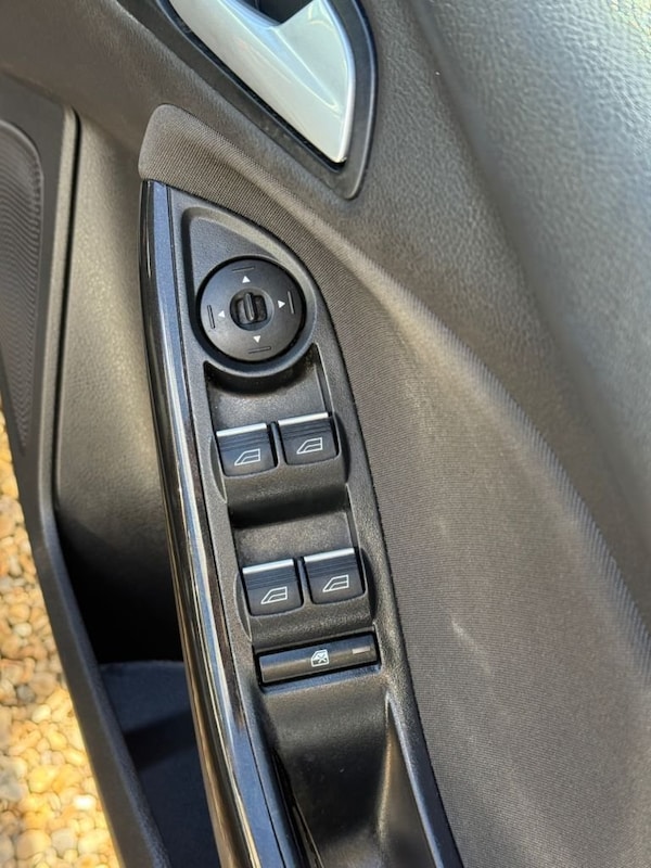 Used Ford Focus 2014 for sale - 75726953: Photo 13