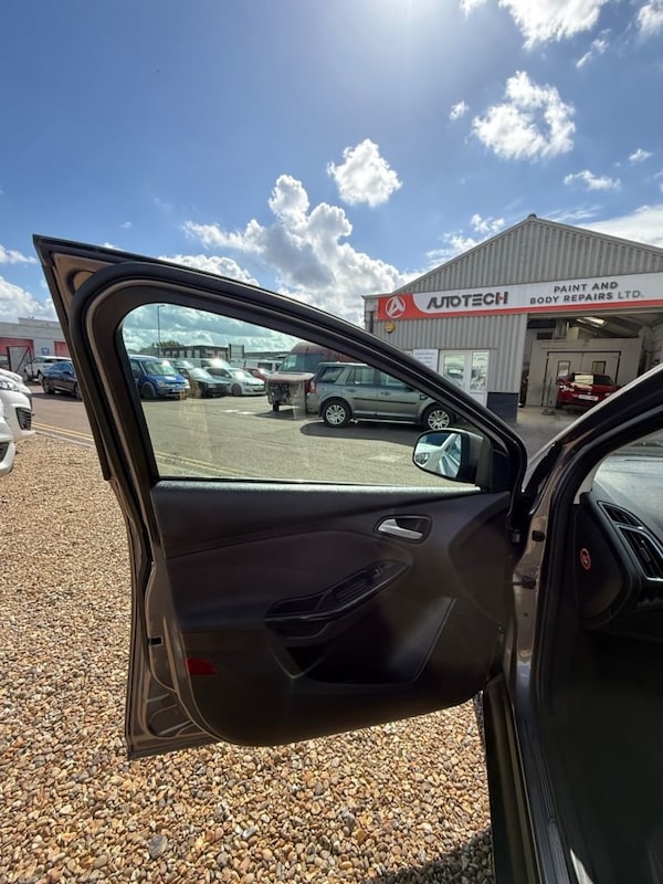 Used Ford Focus 2014 for sale - 75726953: Photo 27