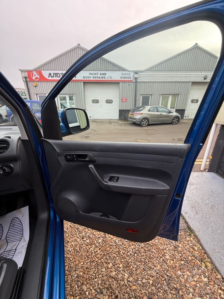 Used Volkswagen Caddy 2014 for sale - 76376068: Photo 16