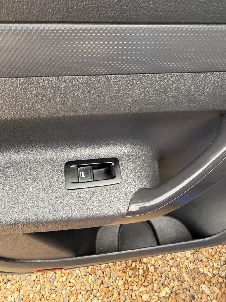 Used Volkswagen Caddy 2014 for sale - 76376068: Photo 23