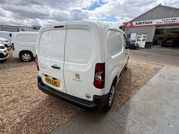Used Peugeot Partner 2019 for sale - 79334617: Photo