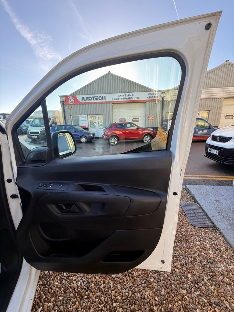 Used Vauxhall Combo 2020 for sale - 76642425: Photo 14