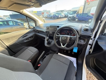 Used Vauxhall Combo 2020 for sale - 76642425: Photo