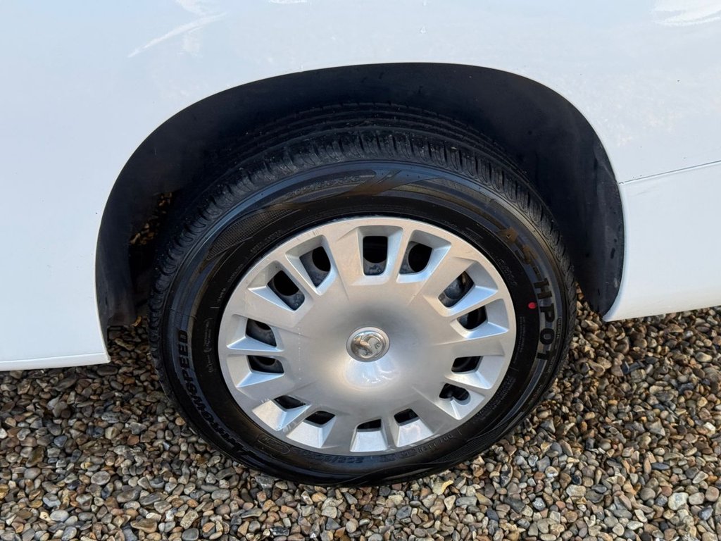 Used Vauxhall Combo 2020 for sale - 76642425: Photo 41