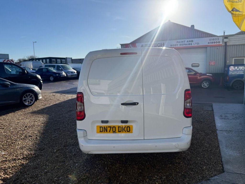Used Vauxhall Combo 2020 for sale - 76642425: Photo 8