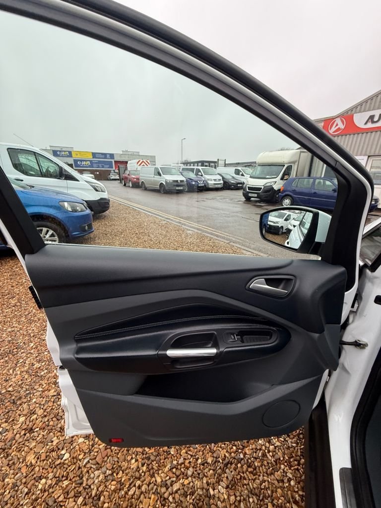 Used Ford Grand C-Max 2014 for sale - 76570284: Photo 29