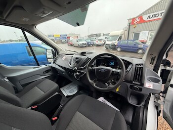Used Ford Transit 2018 for sale - 76582517: Photo