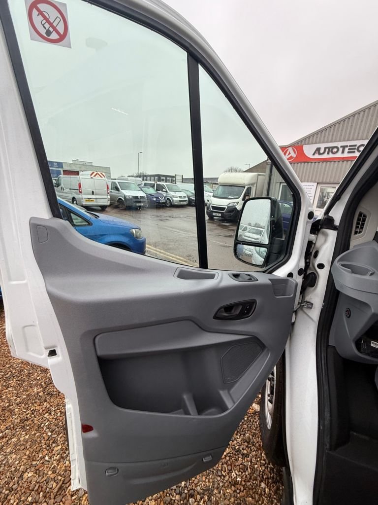 Used Ford Transit 2018 for sale - 76582517: Photo 30