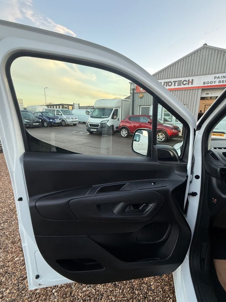 Used Vauxhall Combo 2020 for sale - 76784124: Photo 22