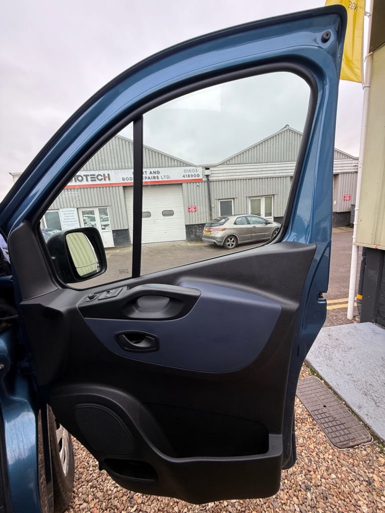 Used Vauxhall Vivaro 2019 for sale - 76406500: Photo 14
