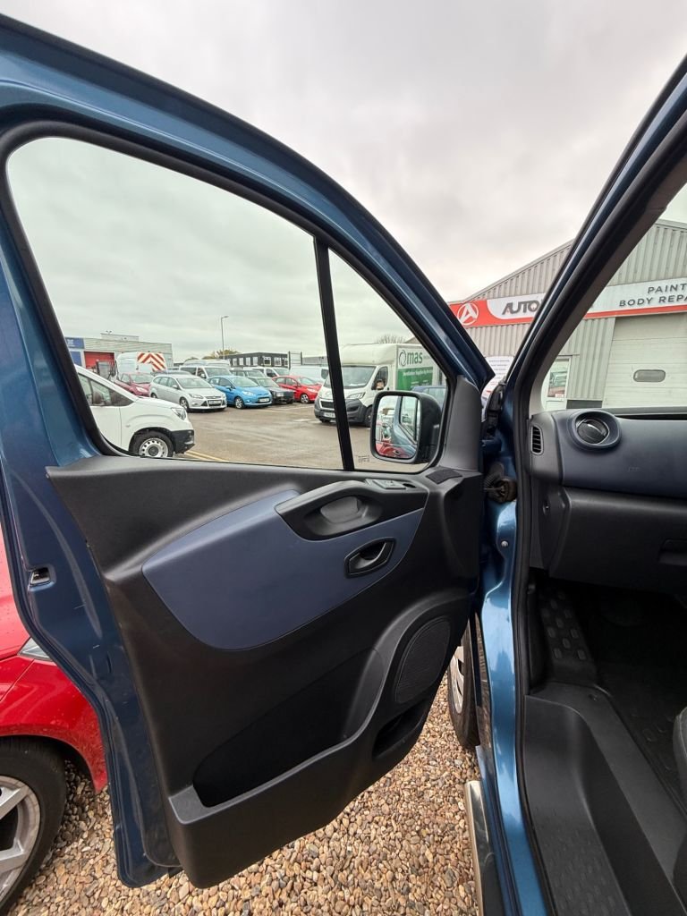 Used Vauxhall Vivaro 2019 for sale - 76406500: Photo 31