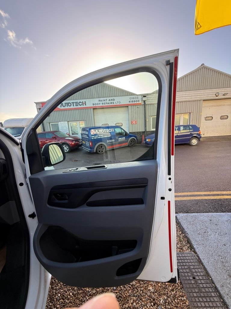 Used Vauxhall Vivaro 2019 for sale - 76784129: Photo 13