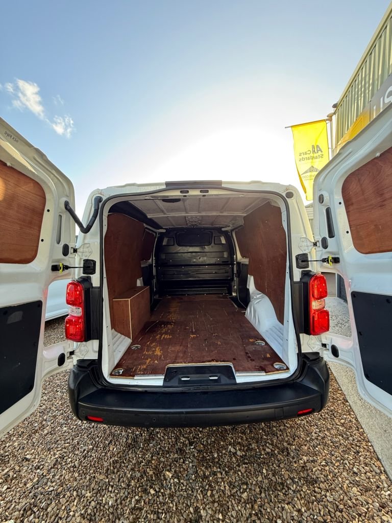 Used Vauxhall Vivaro 2019 for sale - 76784129: Photo 18