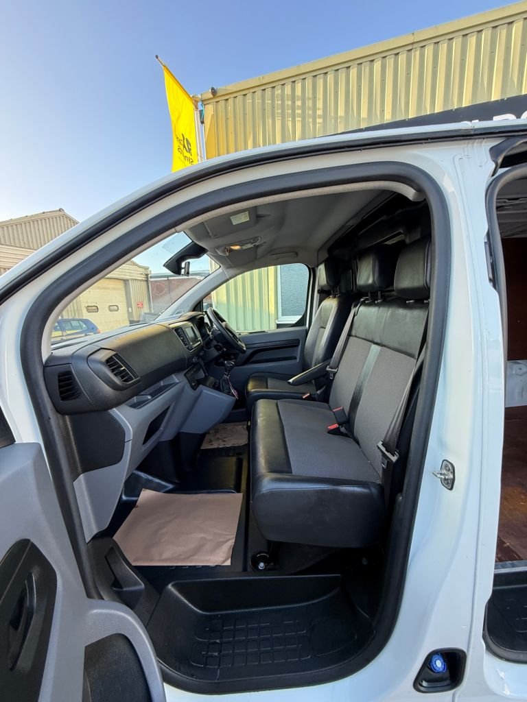 Used Vauxhall Vivaro 2019 for sale - 76784129: Photo 25