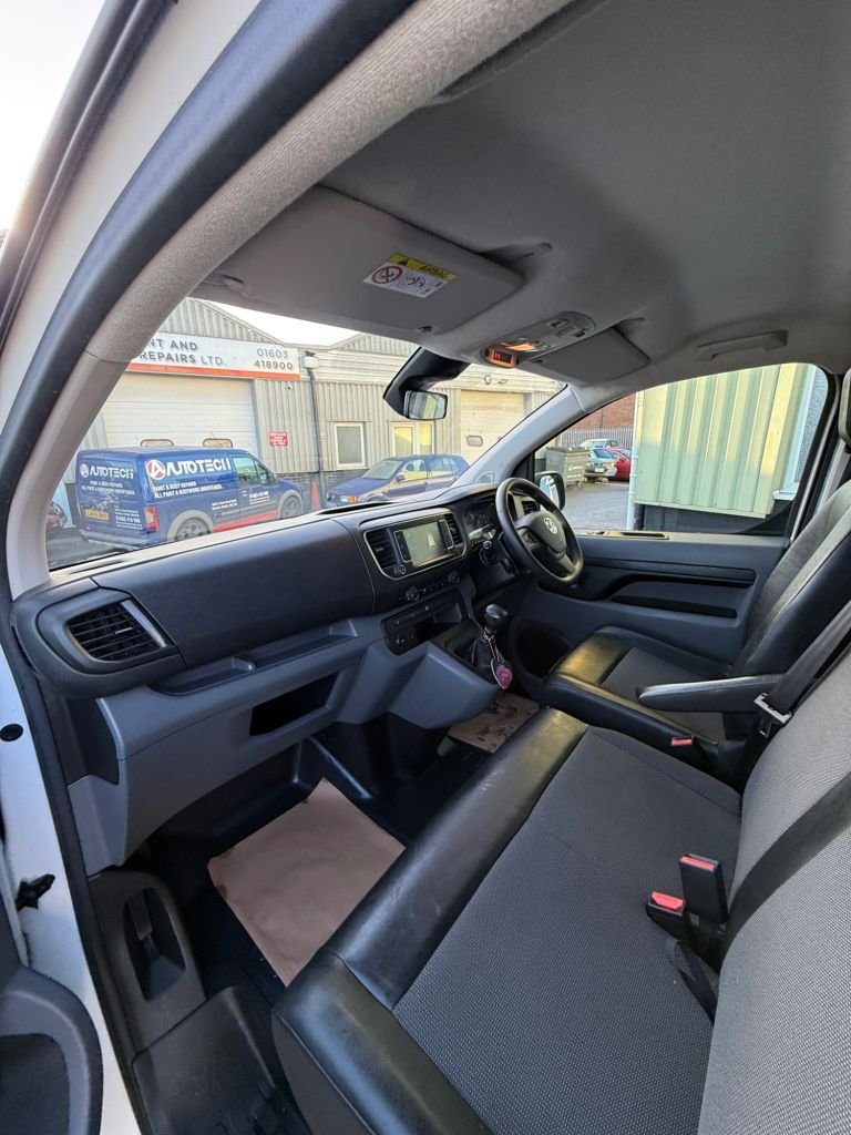 Used Vauxhall Vivaro 2019 for sale - 76784129: Photo 26