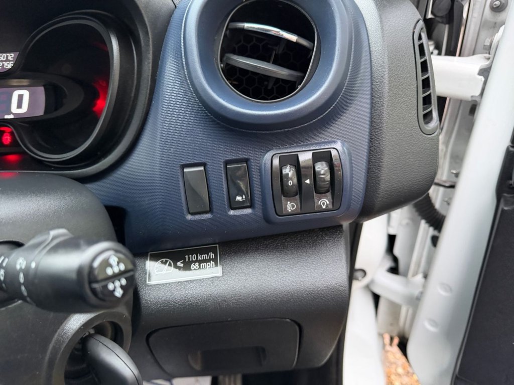 Used Vauxhall Vivaro 2018 for sale - 77464159: Photo 32