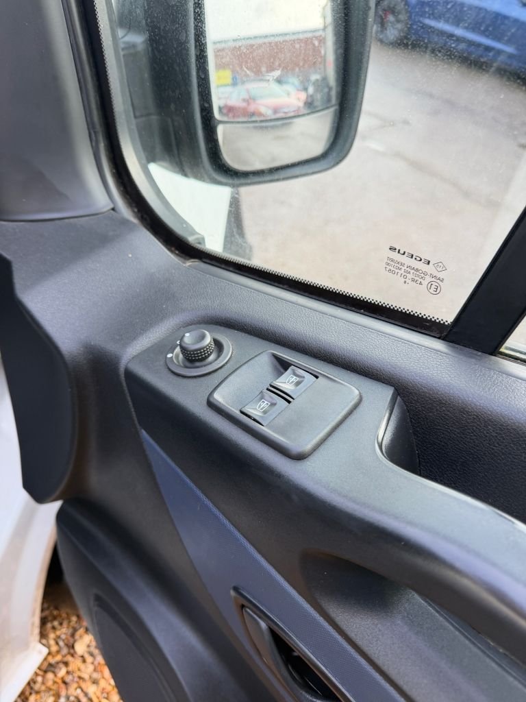 Used Vauxhall Vivaro 2018 for sale - 77153579: Photo 13