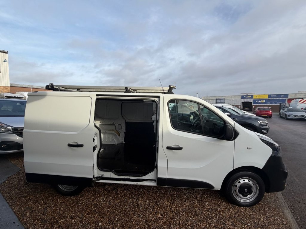 Used Vauxhall Vivaro 2018 for sale - 77153579: Photo 17