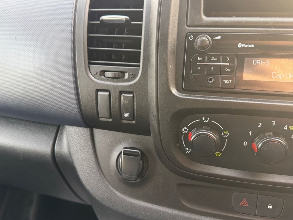 Used Vauxhall Vivaro 2018 for sale - 77153579: Photo 32