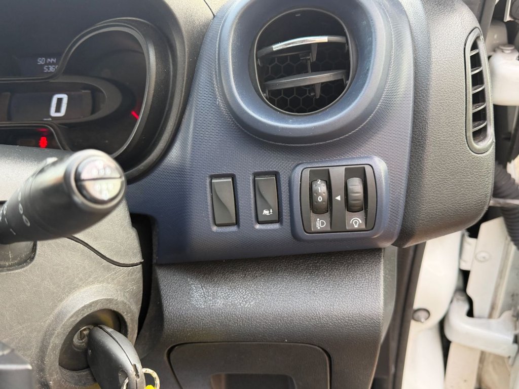 Used Vauxhall Vivaro 2018 for sale - 77153579: Photo 40
