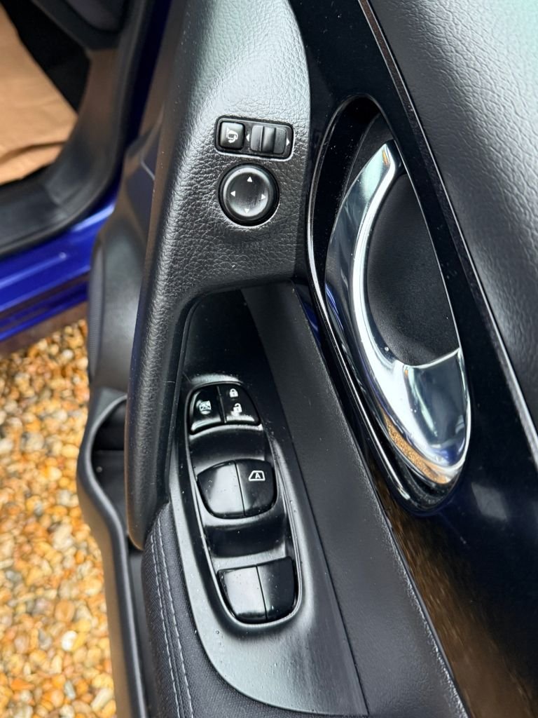 Used Nissan Qashqai 2015 for sale - 76132666: Photo 17