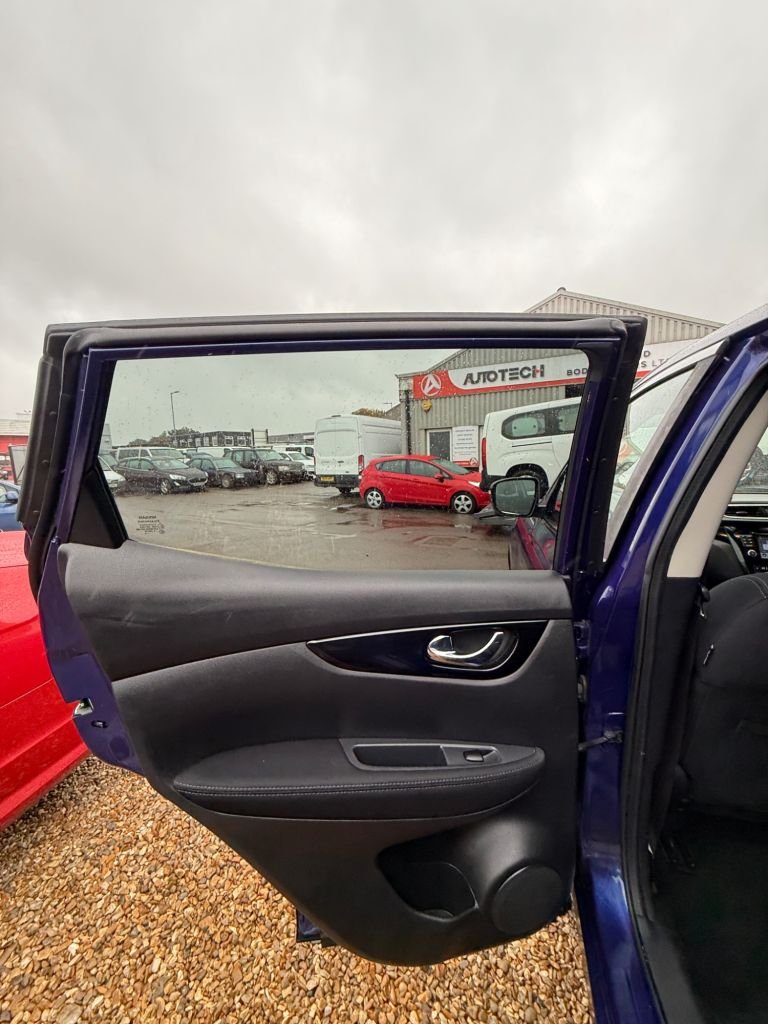 Used Nissan Qashqai 2015 for sale - 76132666: Photo 26