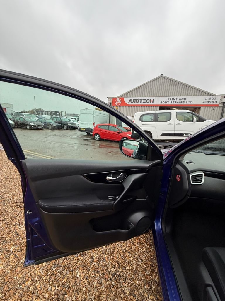 Used Nissan Qashqai 2015 for sale - 76132666: Photo 28