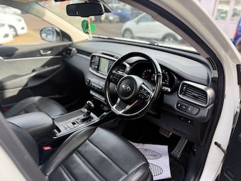 Used Kia Sorento 2015 for sale - 75998254: Photo