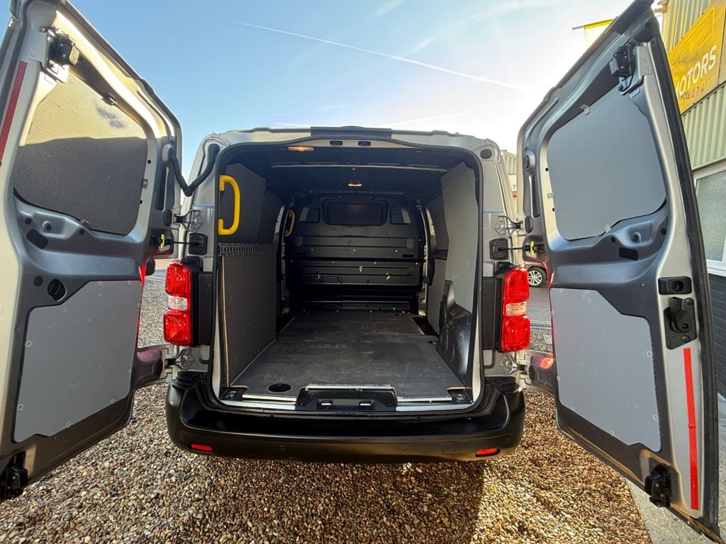 Used Peugeot Expert 2020 for sale - 76642445: Photo 17